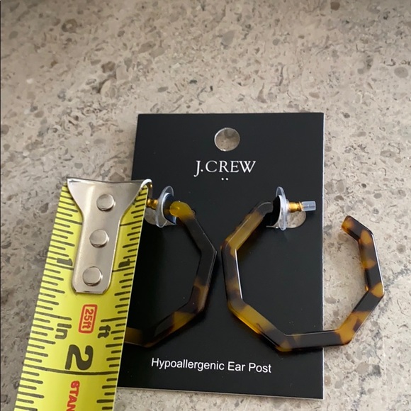 J. Crew Tortoise hexagon hoop earrings. - Picture 6 of 10